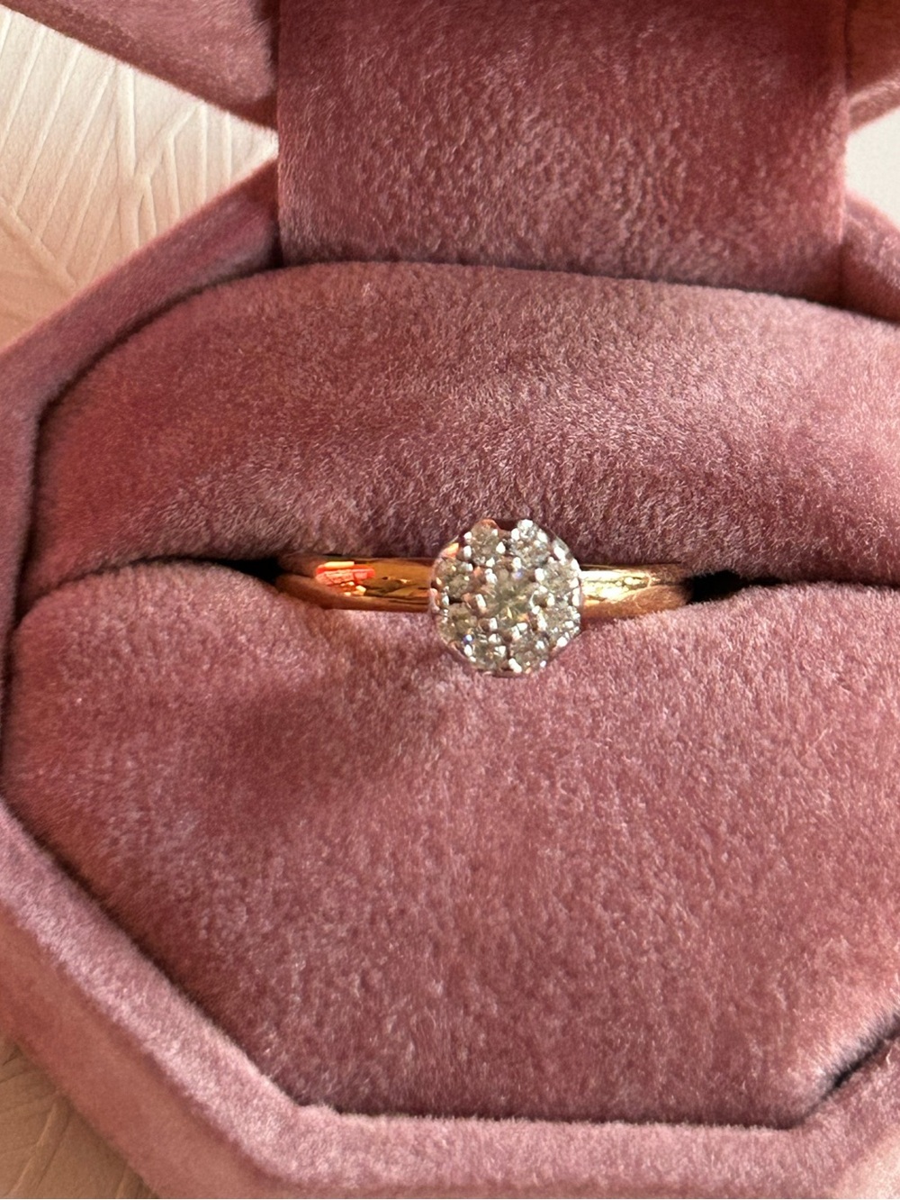18KT Gold Diamond Cluster Engagement Promise Ring (With Gem Lab Appraisal)